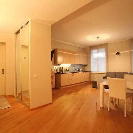 Apartment Delta - Old Town View *